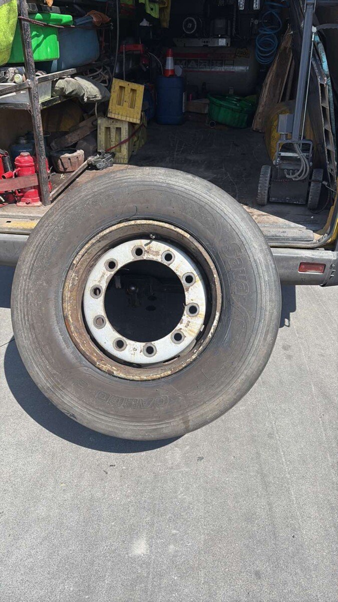 Мобилен Сервиз за гуми на камиони на автомагистрала Тракия